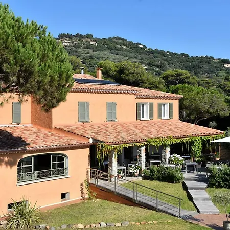 Hotell Les Lentisques 3*