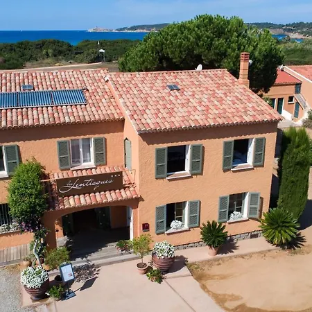 Hotell Les Lentisques 3*